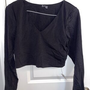Aerie Black Long Sleeve V-Neck Crop Top
